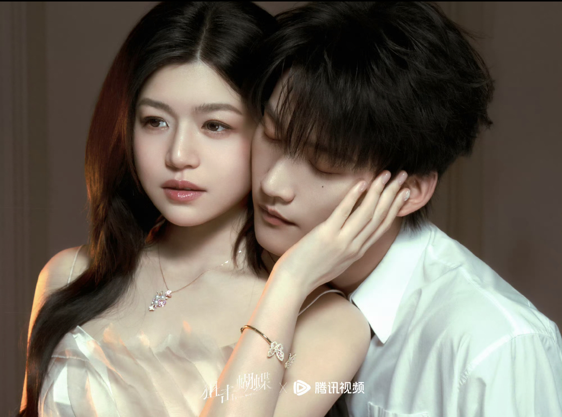 Xem 1000 phim ngôn tình mới thấy 1 bộ là đỉnh cao chemistry: Nữ chính trẻ đẹp dễ sợ, 42 tuổi mà như gái 18- Ảnh 3. Xem 1000 phim ngôn tình mới thấy 1 bộ là đỉnh cao chemistry: Nữ chính trẻ đẹp dễ sợ, 42 tuổi mà như gái 18- Ảnh 3.