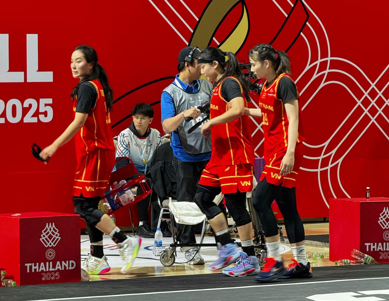 Chị em song sinh Thảo Vy, Thảo My như 