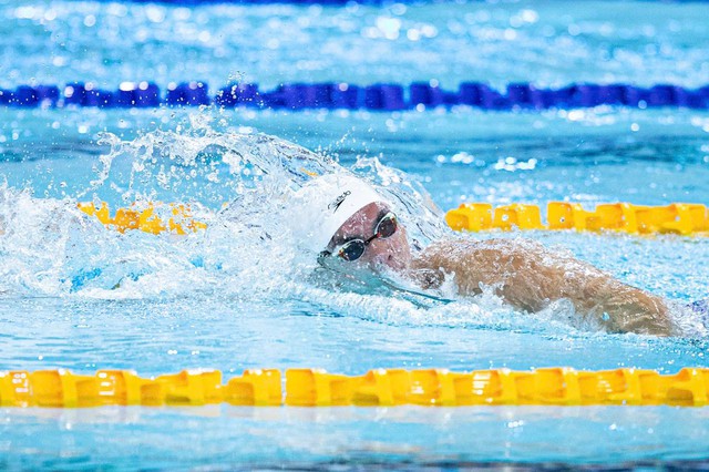 "Rái cá sông Gianh" Huy Hoàng lần thứ 5 giành HCV bơi 1500m SEA Games, visual kình ngư HCB bên cạnh cũng hot không kém- Ảnh 7.