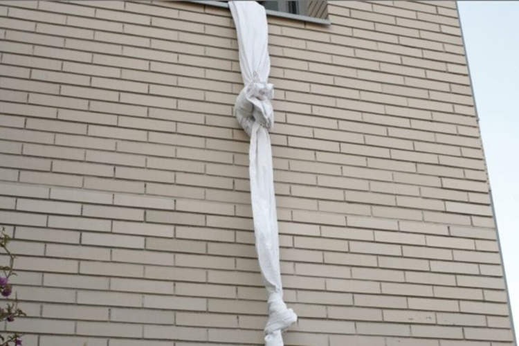 "Vua đào tẩu" người Albania gây chấn động nước Ý khi vượt ngục lần thứ tư bằng kịch bản hệt như phim Hollywood- Ảnh 2.