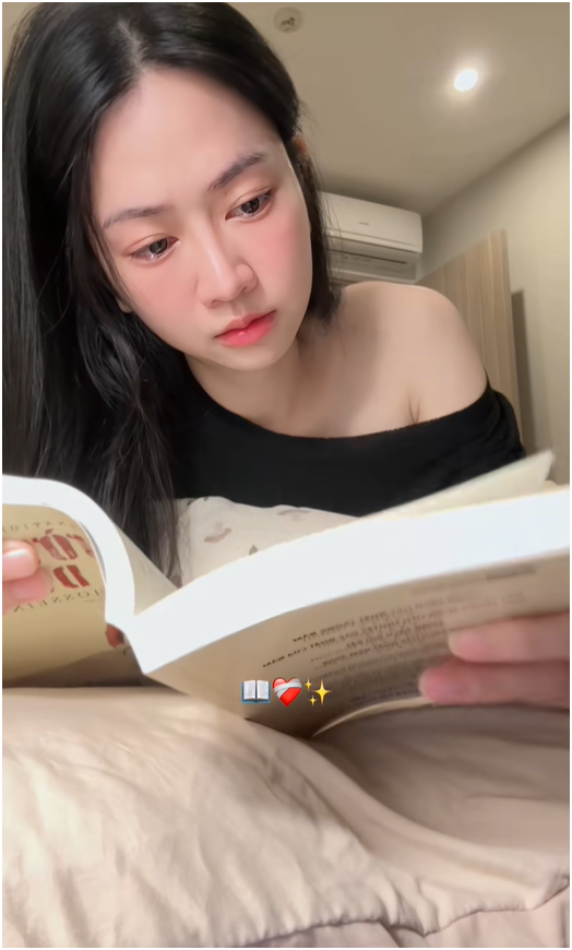 Lê Bống tự đặt máy quay cảnh khóc nức nở khi đọc sách- Ảnh 3. Lê Bống tự đặt máy quay cảnh khóc nức nở khi đọc sách- Ảnh 3.