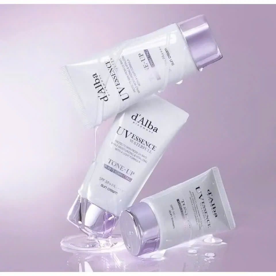 4 kem chống nắng phá đảo doanh số Olive Young 2025: Mỏng nhẹ, ráo mịn, chị em toàn cầu mê tít- Ảnh 5.