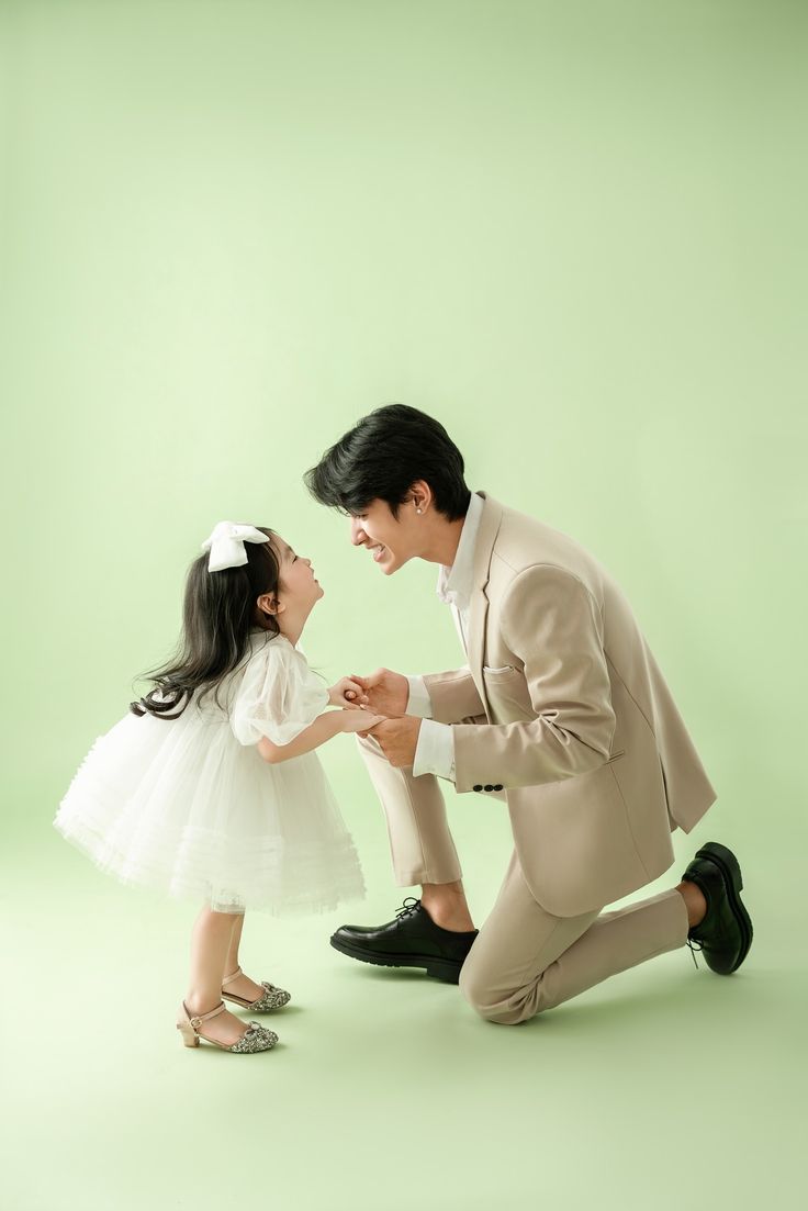 Điều khác biệt trong tính cách của những bé gái không được ở gần bố- Ảnh 1. Điều khác biệt trong tính cách của những bé gái không được ở gần bố- Ảnh 1.