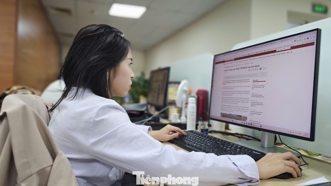 Điểm mới về lương, thưởng, tiền làm thêm giờ của viên chức từ năm 2026- Ảnh 1.