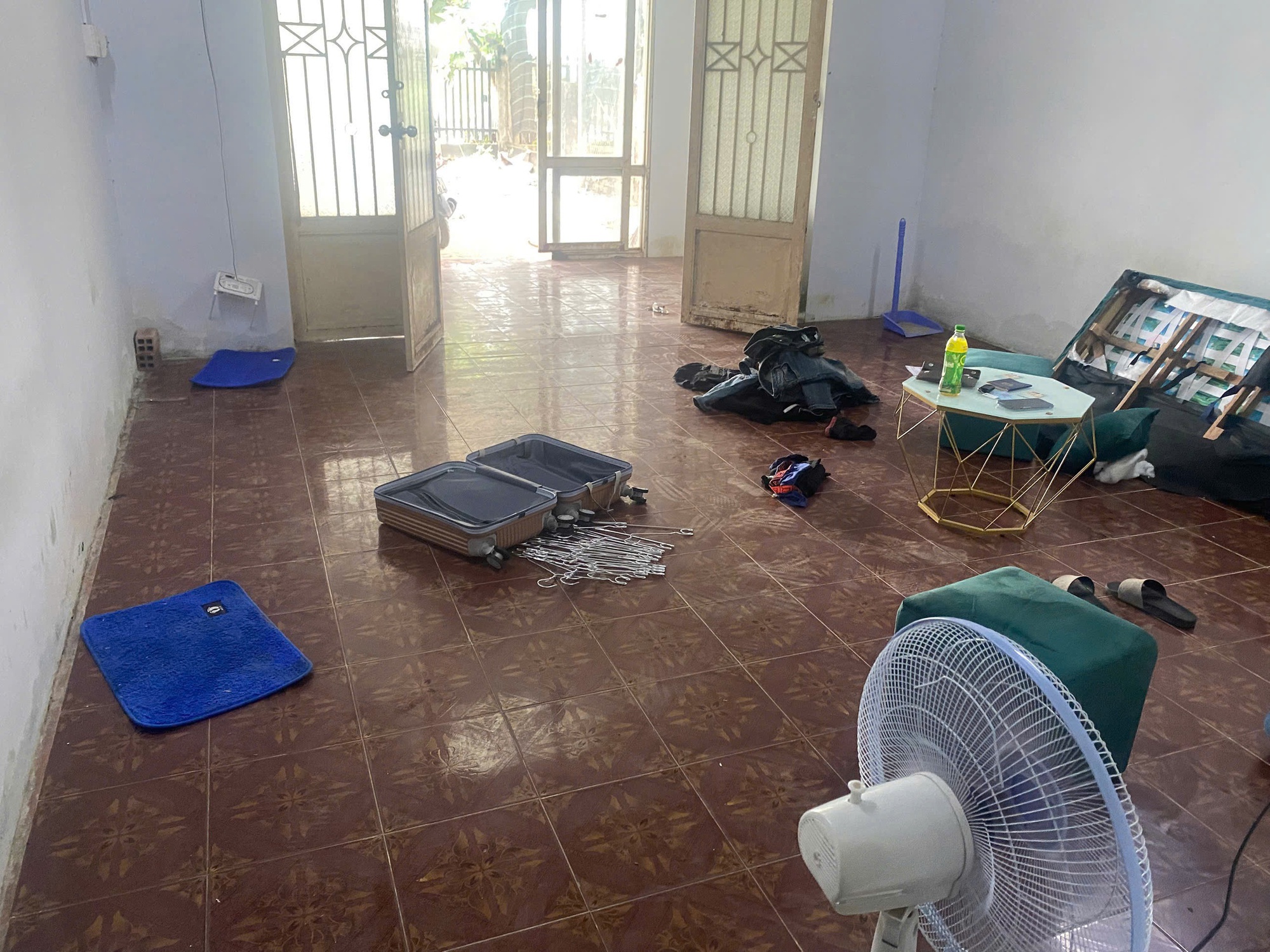 Choáng ngợp lô hàng cấm trong đường dây xuyên quốc gia giao dịch 1.500 tỷ đồng- Ảnh 9. Choáng ngợp lô hàng cấm trong đường dây xuyên quốc gia giao dịch 1.500 tỷ đồng- Ảnh 9.