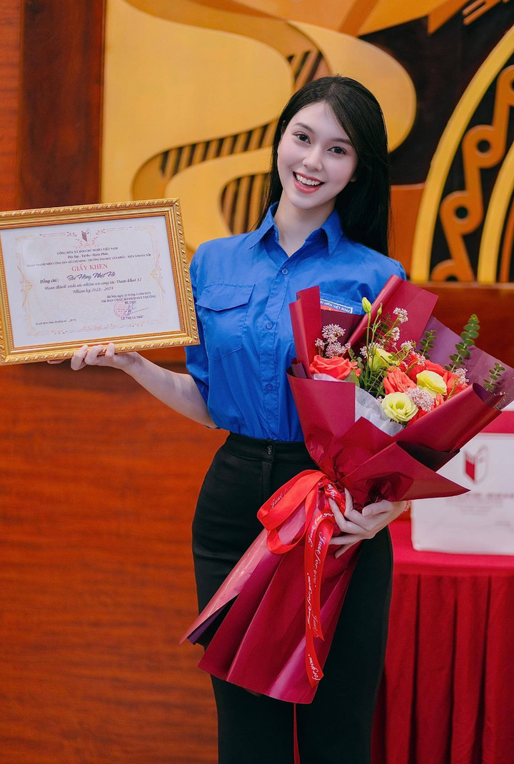 Nữ diễn vi&ecirc;n đ&oacute;ng vai 'g&aacute;i đểu' đang g&acirc;y tranh c&atilde;i tr&ecirc;n phim giờ v&agrave;ng VTV- Ảnh 8.