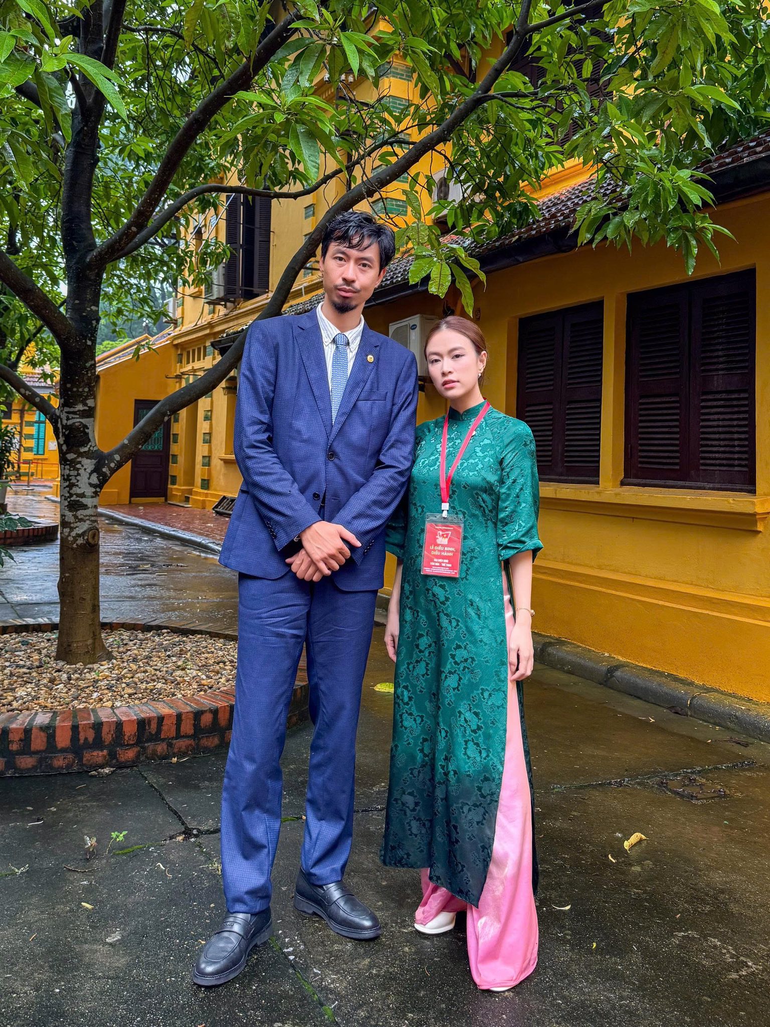 Hoàng Thuỳ Linh công khai gọi Hoàng Thuỳ Linh công khai gọi