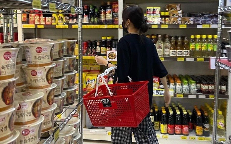 C&aacute;i bẫy dễ sập nhất trong si&ecirc;u thị- Ảnh 1.