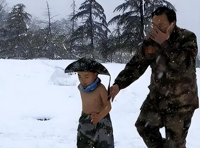 Cậu bé từng bị bố bắt cởi trần chạy trong thời tiết -13°C, được giáo dục kiểu đại bàng, hiện ra sao sau 13 năm?- Ảnh 3. Cậu bé từng bị bố bắt cởi trần chạy trong thời tiết -13°C, được giáo dục kiểu đại bàng, hiện ra sao sau 13 năm?- Ảnh 3.