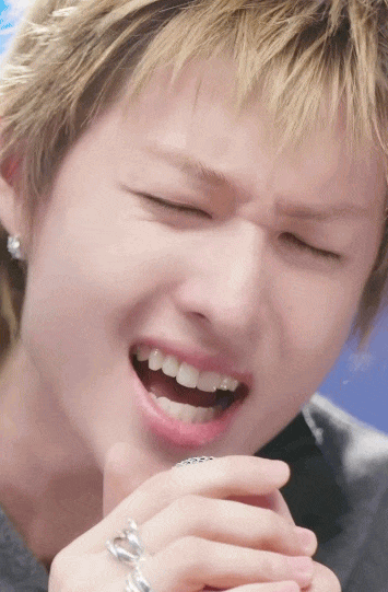 Cả triệu người phát cuồng nghe mỹ nam 1m9 hát nhạc BIGBANG, nghe đến tuổi bài hát mới sốc- Ảnh 2.