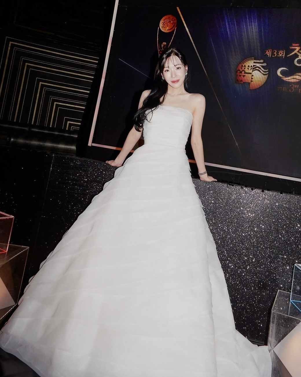 Hóa ra Tiffany (SNSD) đã làm cô dâu từ lâu- Ảnh 9. Hóa ra Tiffany (SNSD) đã làm cô dâu từ lâu- Ảnh 9.