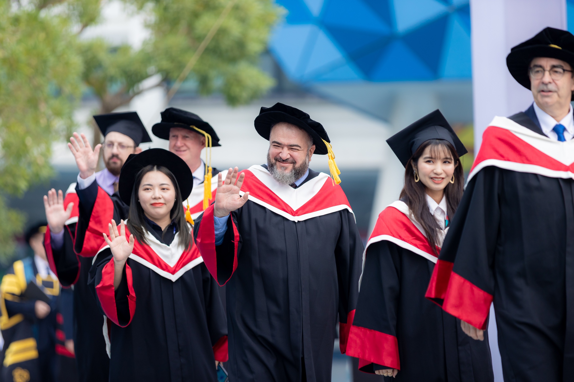 Lễ tốt nghiệp tại ngôi trường có khuôn viên nghìn tỷ, không gian và chất lượng đều 5 sao- Ảnh 9. Lễ tốt nghiệp tại ngôi trường có khuôn viên nghìn tỷ, không gian và chất lượng đều 5 sao- Ảnh 9.