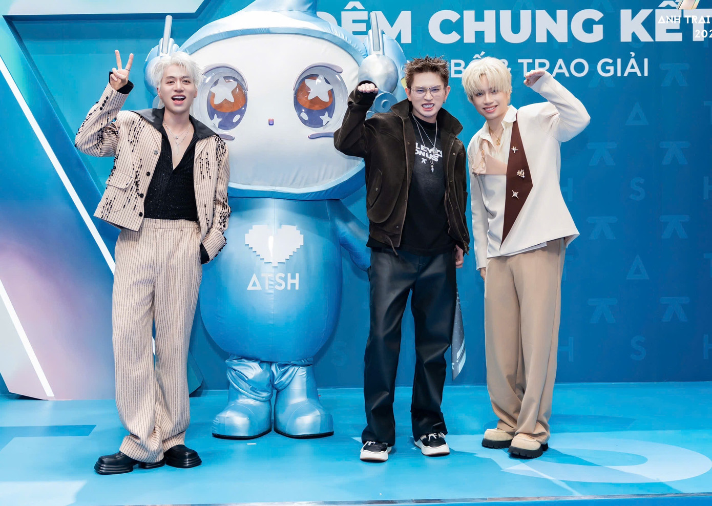 Dàn anh trai "đổ bộ" thảm xanh- Ảnh 5.