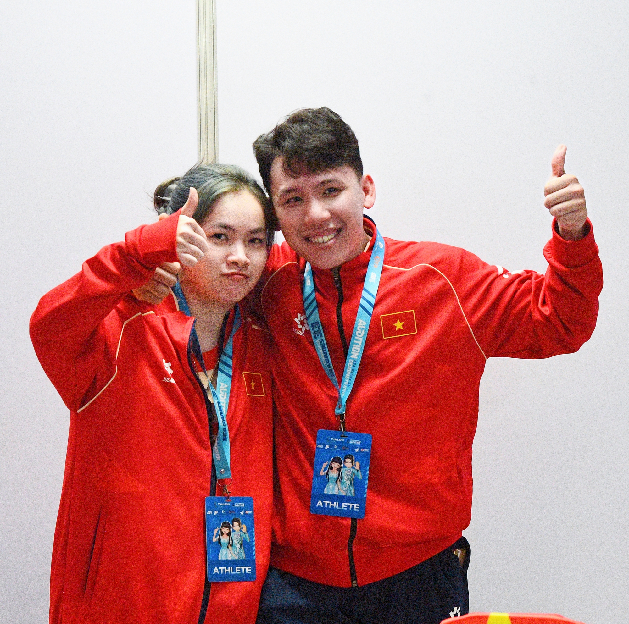 Không có trên tivi: Hotgirl 19 năm chơi Audition nay giành 2 HCV cho Việt Nam, tranh thủ tô son khi phỏng vấn cực yêu!- Ảnh 21. Không có trên tivi: Hotgirl 19 năm chơi Audition nay giành 2 HCV cho Việt Nam, tranh thủ tô son khi phỏng vấn cực yêu!- Ảnh 21.