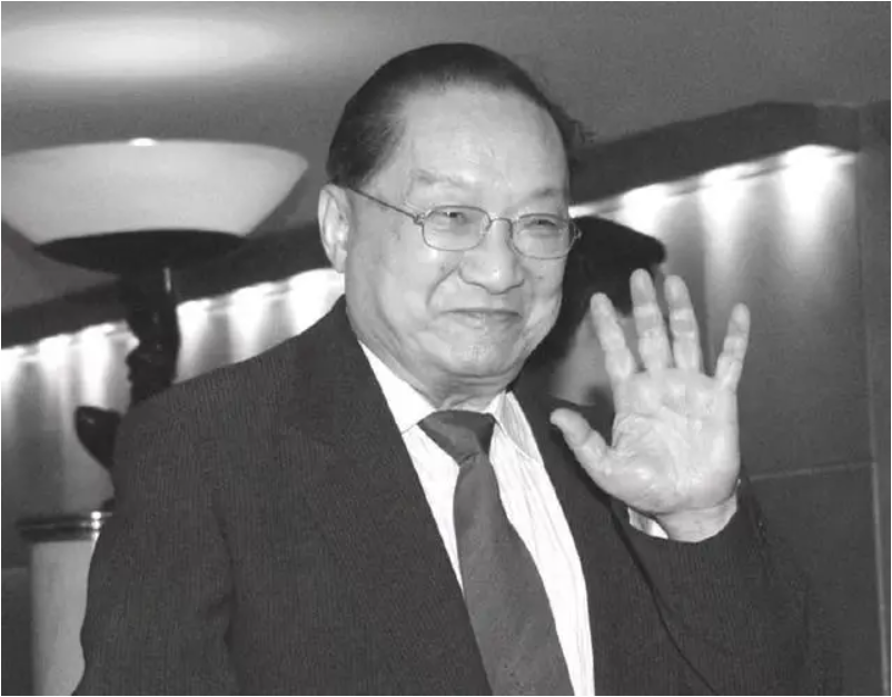 Cao thủ của Kim Dung: Người có đồ đệ gây chấn động võ lâm nhưng bị tác giả Cao thủ của Kim Dung: Người có đồ đệ gây chấn động võ lâm nhưng bị tác giả