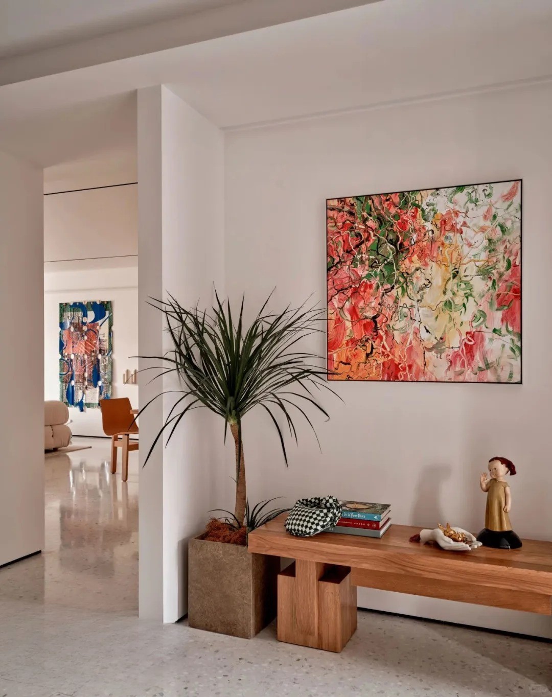 Ghé thăm "chốn đi về" mất 3 năm ấp ủ của siêu mẫu Lưu Văn: Hé lộ chi tiết chiếc giường cao 80cm đầy thú vị- Ảnh 11. Ghé thăm "chốn đi về" mất 3 năm ấp ủ của siêu mẫu Lưu Văn: Hé lộ chi tiết chiếc giường cao 80cm đầy thú vị- Ảnh 11.