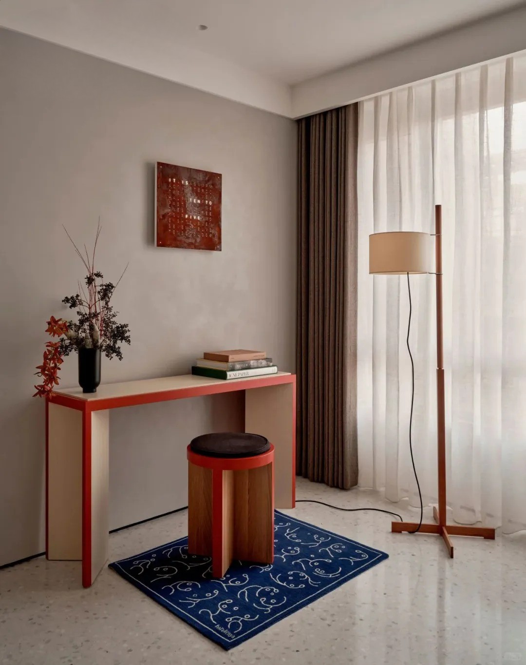 Ghé thăm "chốn đi về" mất 3 năm ấp ủ của siêu mẫu Lưu Văn: Hé lộ chi tiết chiếc giường cao 80cm đầy thú vị- Ảnh 9. Ghé thăm "chốn đi về" mất 3 năm ấp ủ của siêu mẫu Lưu Văn: Hé lộ chi tiết chiếc giường cao 80cm đầy thú vị- Ảnh 9.