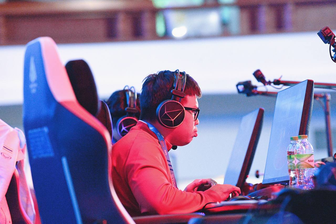 Tuyển thủ Việt Nam gục đầu bật khóc vì vụt mất HCV Audition, Tuyển thủ Việt Nam gục đầu bật khóc vì vụt mất HCV Audition,