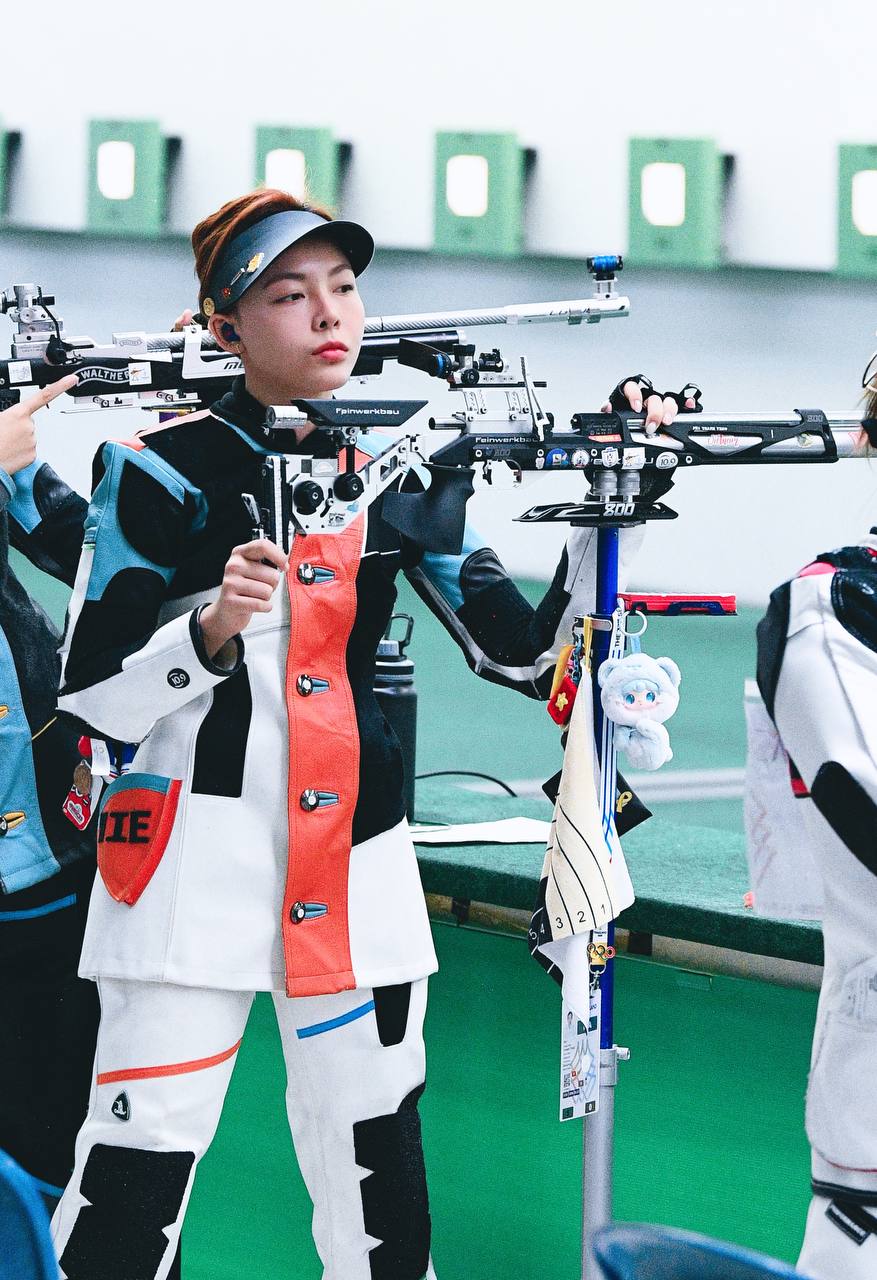 Ngẩn ngơ visual nữ xạ thủ Phí Thanh Thảo, xinh không góc chết, ngầu đét phá kỷ lục SEA Games- Ảnh 7. Ngẩn ngơ visual nữ xạ thủ Phí Thanh Thảo, xinh không góc chết, ngầu đét phá kỷ lục SEA Games- Ảnh 7.