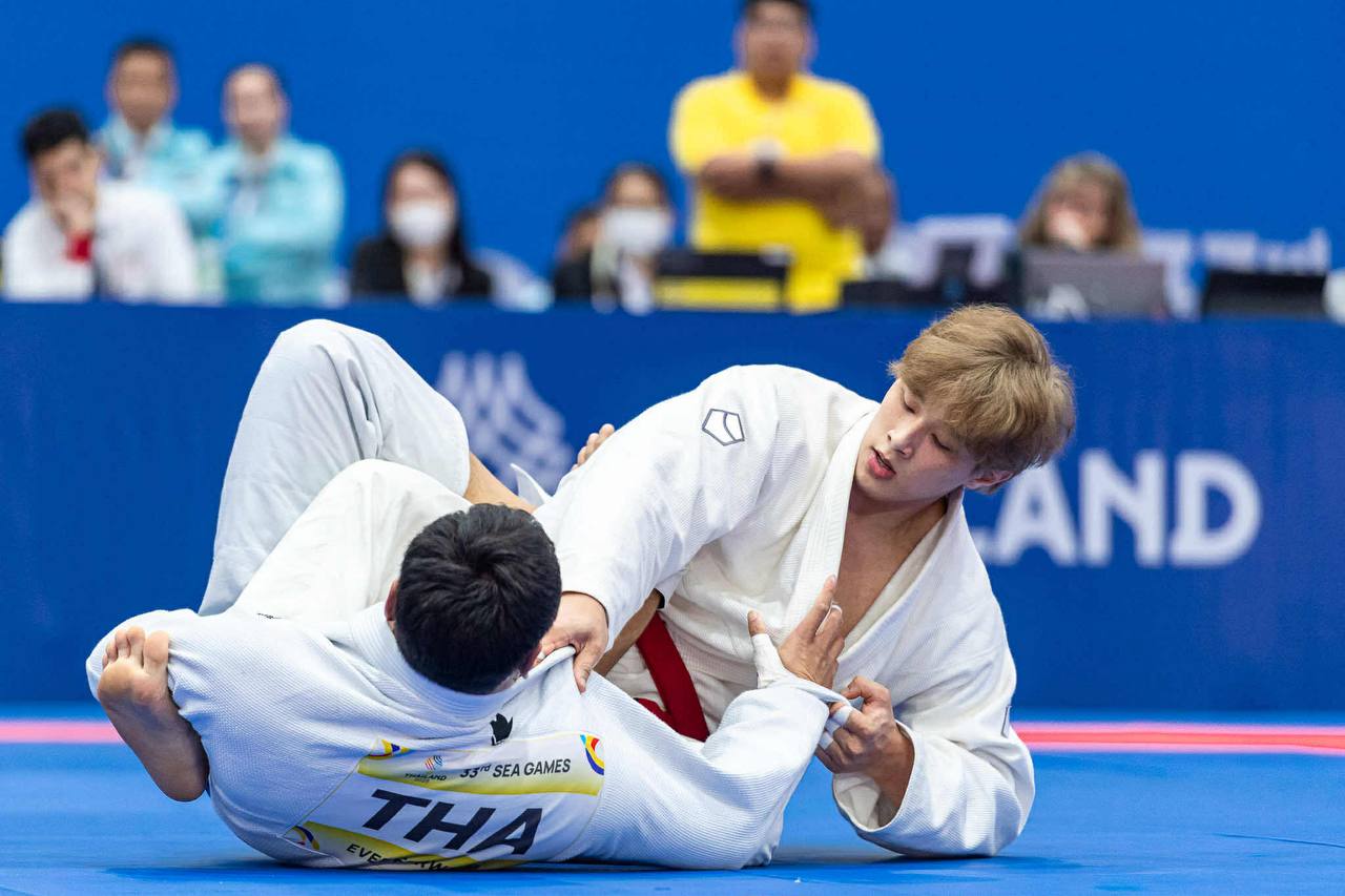 Trai đẹp Jujitsu Việt Nam gây sốt cõi mạng Đông Nam Á giành HCB SEA Games, visual cứ ngỡ nam thần đi đánh võ- Ảnh 9. Trai đẹp Jujitsu Việt Nam gây sốt cõi mạng Đông Nam Á giành HCB SEA Games, visual cứ ngỡ nam thần đi đánh võ- Ảnh 9.