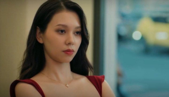 Nữ diễn vi&ecirc;n đ&oacute;ng vai 'g&aacute;i đểu' đang g&acirc;y tranh c&atilde;i tr&ecirc;n phim giờ v&agrave;ng VTV- Ảnh 2.