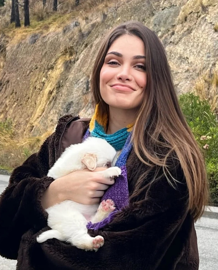 Tân Miss Charm 2025: Cao 1m82, sở hữu tài năng nghệ thuật nổi trội- Ảnh 8.