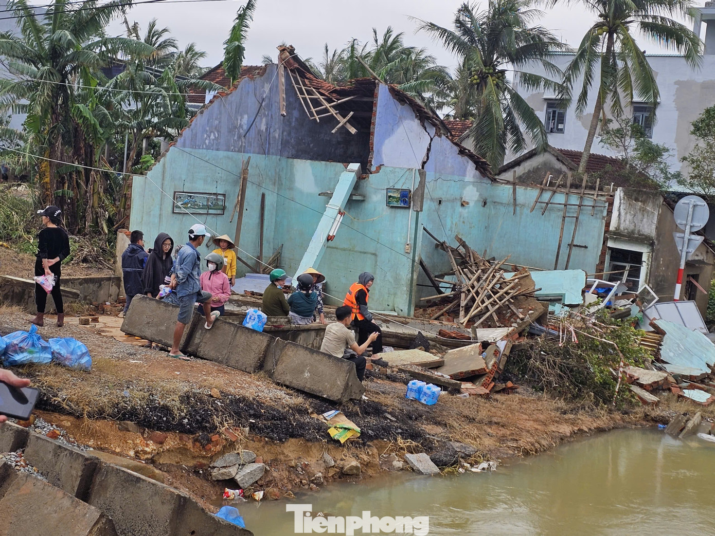 Vừa qua lũ lịch sử, Đắk Lắk lại cảnh báo mưa lớn diện rộng- Ảnh 2.