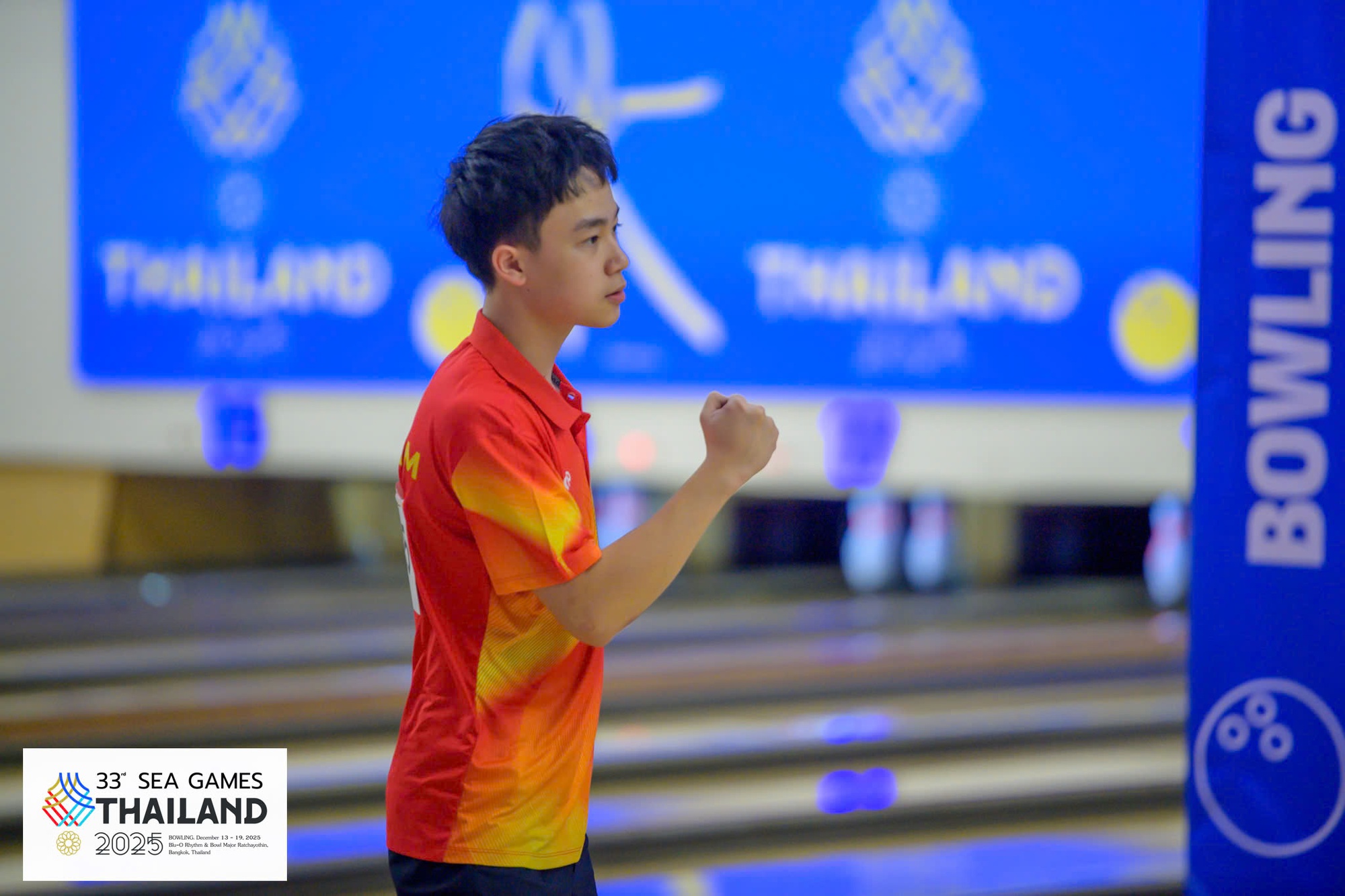 Nam sinh lớp 11 hạ Thái Lan giành HCV bowling lịch sử cho Việt Nam ở SEA Games- Ảnh 1. Nam sinh lớp 11 hạ Thái Lan giành HCV bowling lịch sử cho Việt Nam ở SEA Games- Ảnh 1.