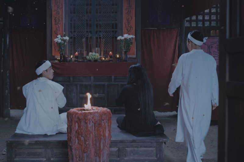 Từ Đèn Âm Hồn tới Thế Hệ Kỳ Tích: Đừng nghĩ chiêu trò lừa khán giả có thể dùng lần hai- Ảnh 2. Từ Đèn Âm Hồn tới Thế Hệ Kỳ Tích: Đừng nghĩ chiêu trò lừa khán giả có thể dùng lần hai- Ảnh 2.