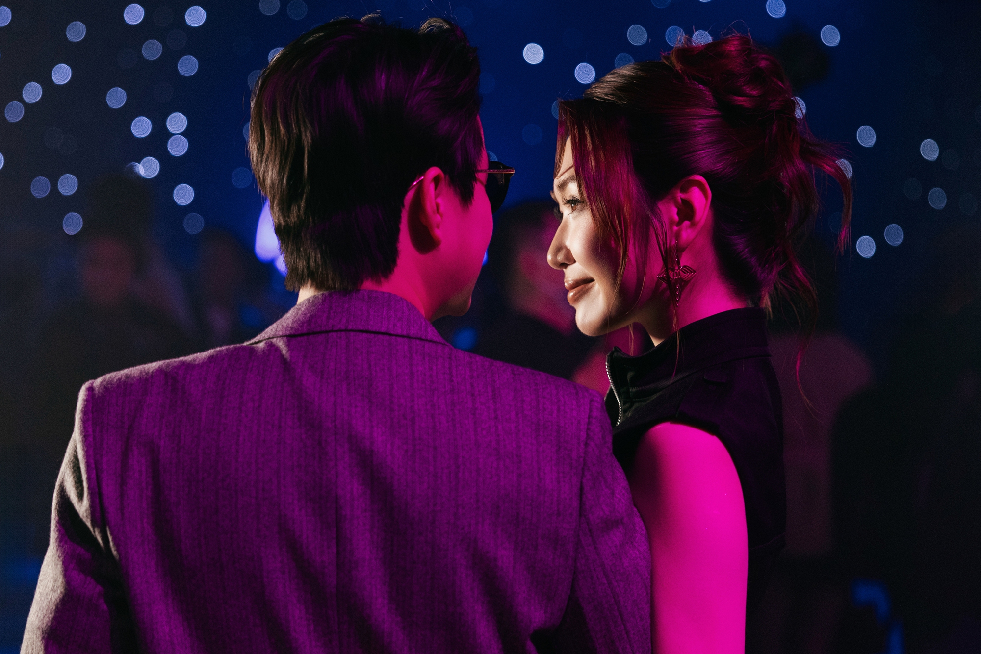 Loạt ảnh chưa được công bố bên trong siêu sự kiện Louis Vuitton: HIEUTHUHAI hát quá tình và tương tác hiếm có của dàn sao xịn- Ảnh 24.