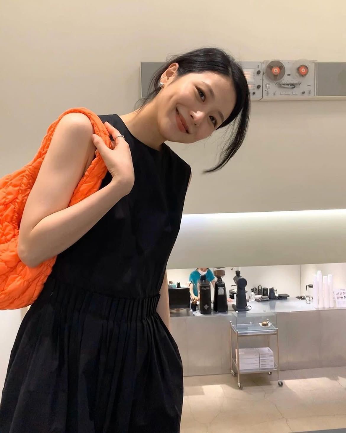 Sống tối giản nhưng không khắc khổ: 4 nguyên tắc chi tiêu giúp tôi bớt áp lực và thật sự thoải mái- Ảnh 3. Sống tối giản nhưng không khắc khổ: 4 nguyên tắc chi tiêu giúp tôi bớt áp lực và thật sự thoải mái- Ảnh 3.