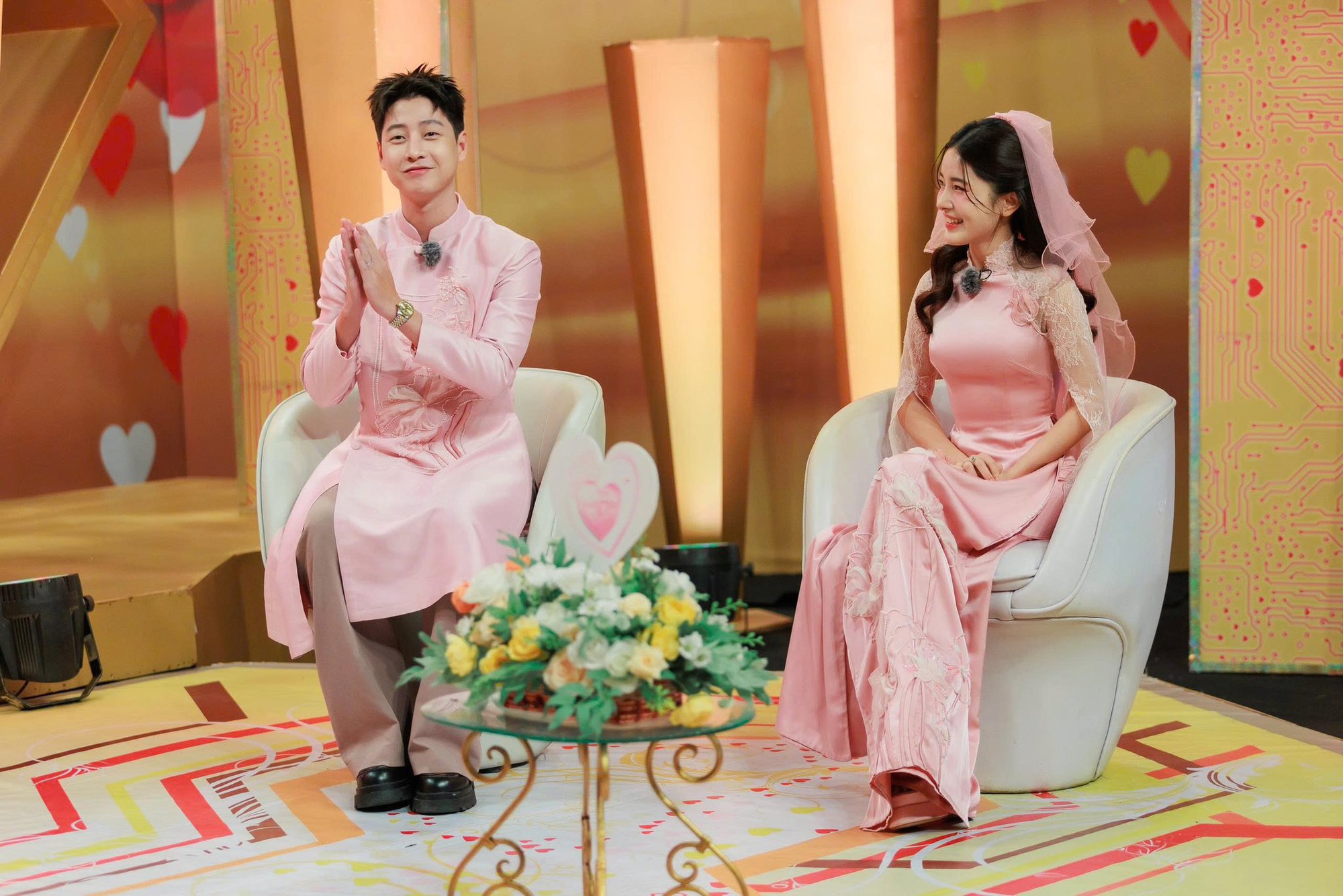 Nam TikToker mới cưới tiết lộ Nam TikToker mới cưới tiết lộ