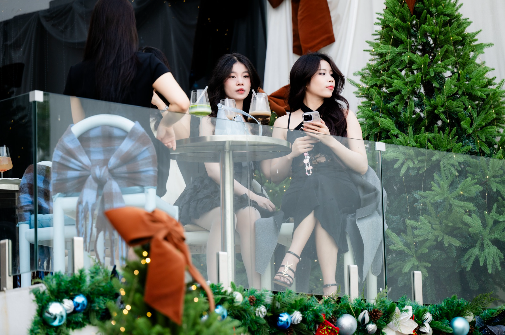 Cả Hà Nội rủ nhau ra đường trong ngày chất lượng không khí lọt top tốt nhất thế giới- Ảnh 7. Cả Hà Nội rủ nhau ra đường trong ngày chất lượng không khí lọt top tốt nhất thế giới- Ảnh 7.