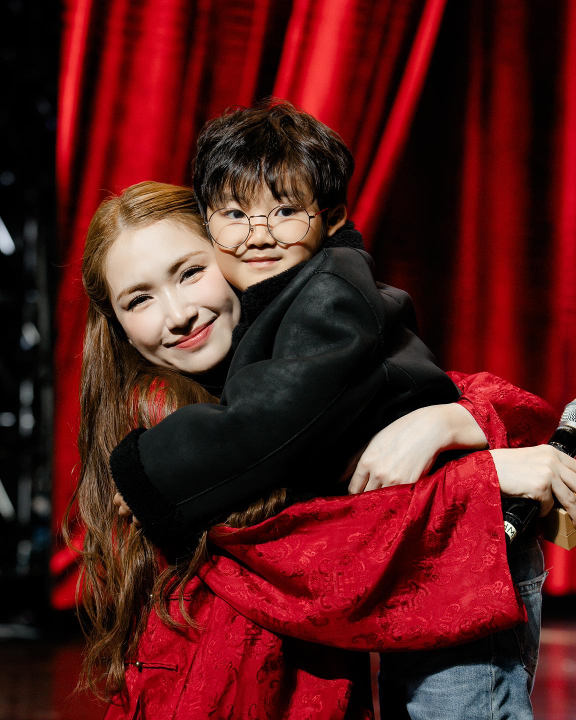 Con trai Hòa Minzy gây náo loạn mạng xã hội- Ảnh 8.