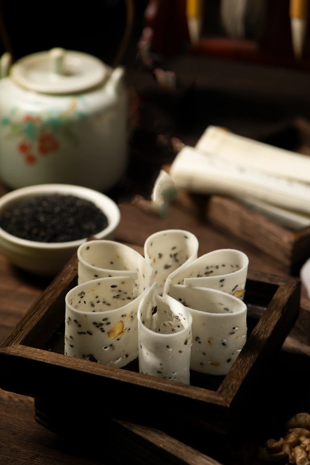 Kỳ lạ món bánh phải "ủ bột" suốt 6 tháng mới được làm, mỏng như giấy, trắng như tuyết khiến vua Càn Long mê mẩn quên cả làm thơ- Ảnh 9.