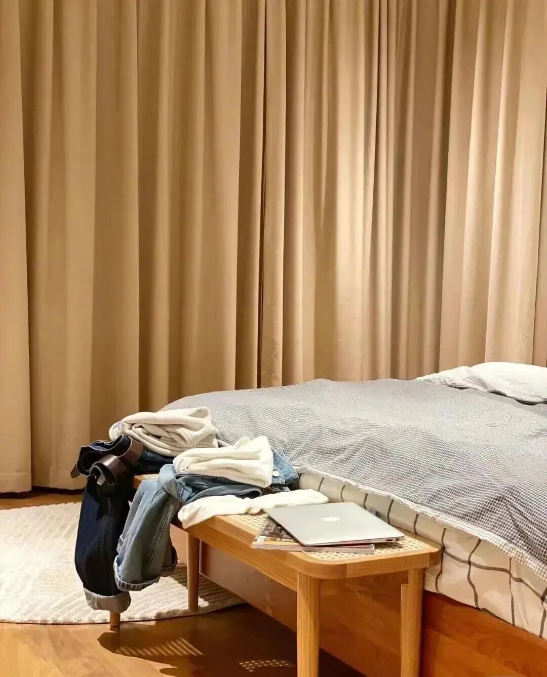 5 món nội thất phòng ngủ tưởng sang mà “vô dụng hết phần thiên hạ”- Ảnh 5. 5 món nội thất phòng ngủ tưởng sang mà “vô dụng hết phần thiên hạ”- Ảnh 5.