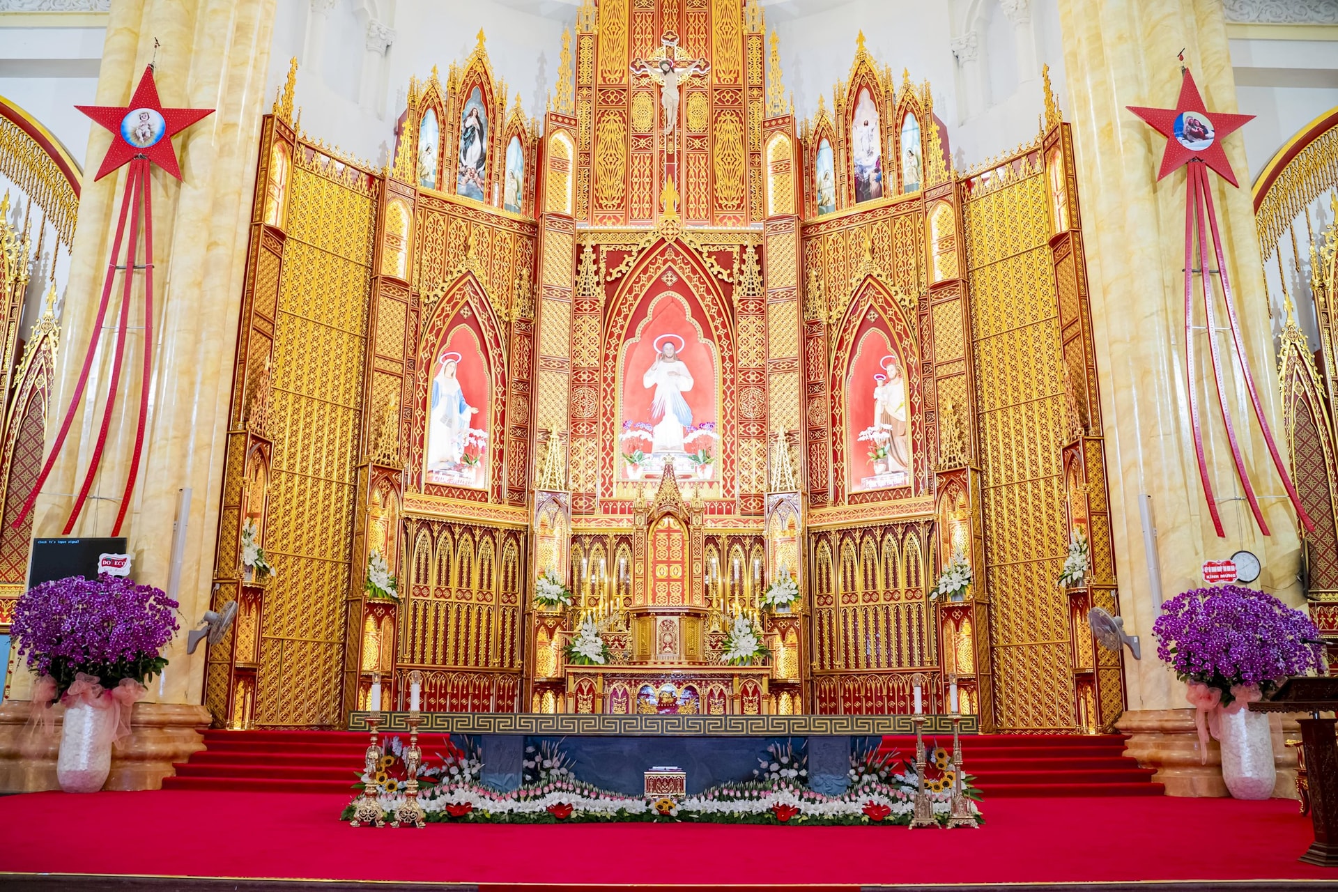 Đại gia Ninh B&igrave;nh Nguyễn Xu&acirc;n Th&agrave;nh chi 400 tỷ t&agrave;i trợ x&acirc;y th&aacute;nh đường lớn nhất Việt Nam, th&aacute;p chu&ocirc;ng ch&iacute;nh cao xấp xỉ 110 m- Ảnh 3.