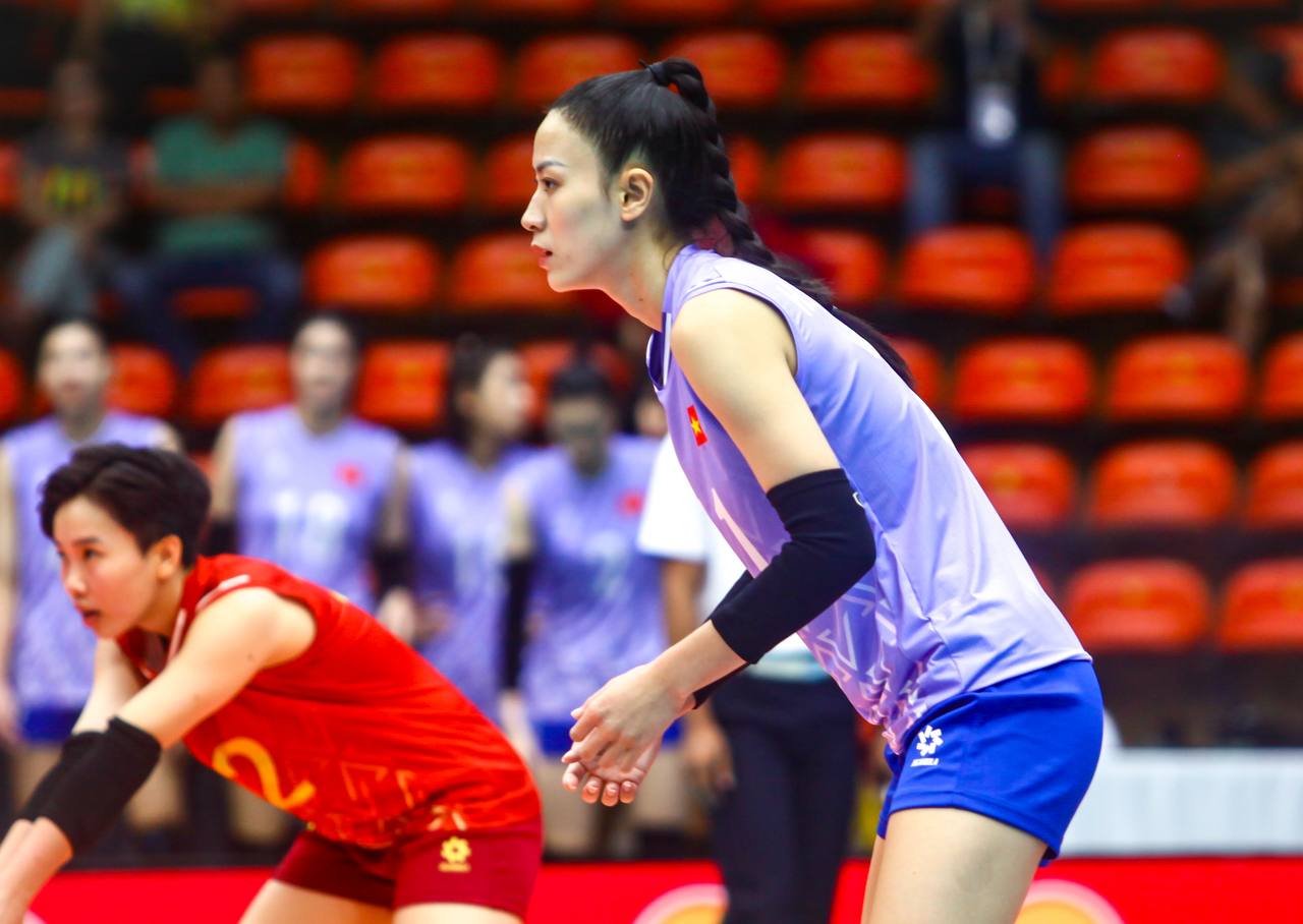 Ngắm dàn gái xinh bóng chuyền Việt Nam: Một mét vuông mấy cô chân dài thẳng tắp, visual xinh lung linh- Ảnh 8. Ngắm dàn gái xinh bóng chuyền Việt Nam: Một mét vuông mấy cô chân dài thẳng tắp, visual xinh lung linh- Ảnh 8.