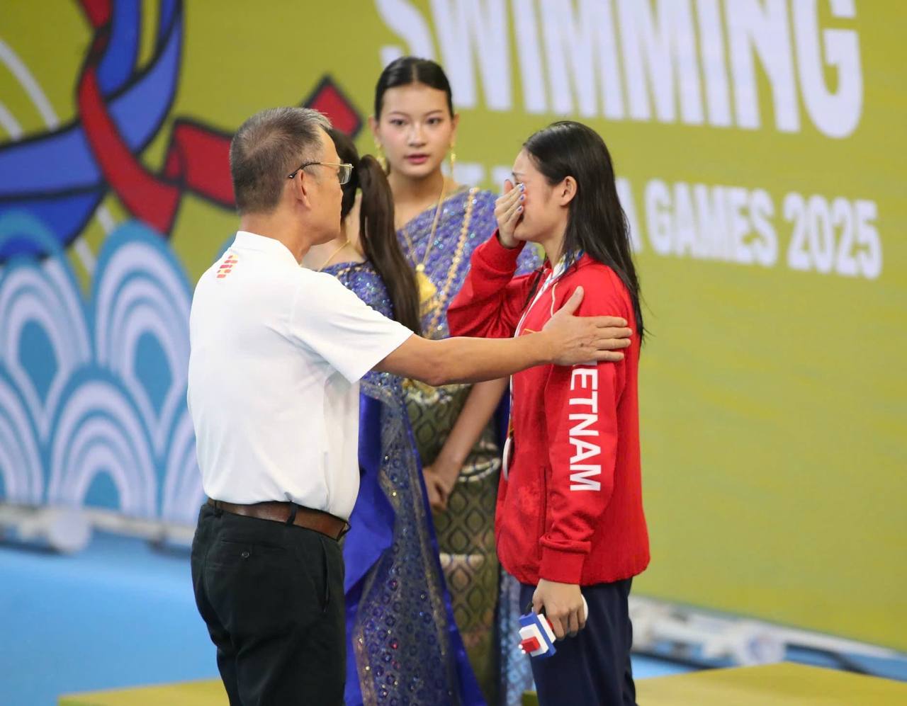 Vụ kình ngư Võ Thị Mỹ Tiên bật khóc ở SEA Games sau khi gặp lãnh đạo, Đoàn thể thao Việt Nam lên tiếng- Ảnh 1. Vụ kình ngư Võ Thị Mỹ Tiên bật khóc ở SEA Games sau khi gặp lãnh đạo, Đoàn thể thao Việt Nam lên tiếng- Ảnh 1.