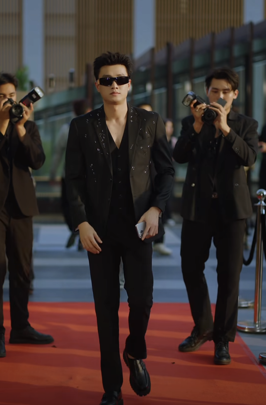 Đẹp đôi nhất lúc này: Mỹ nhân nghìn năm có một và tổng tài Quốc Trường xuất sắc hơn cổ tích- Ảnh 6. Đẹp đôi nhất lúc này: Mỹ nhân nghìn năm có một và tổng tài Quốc Trường xuất sắc hơn cổ tích- Ảnh 6.