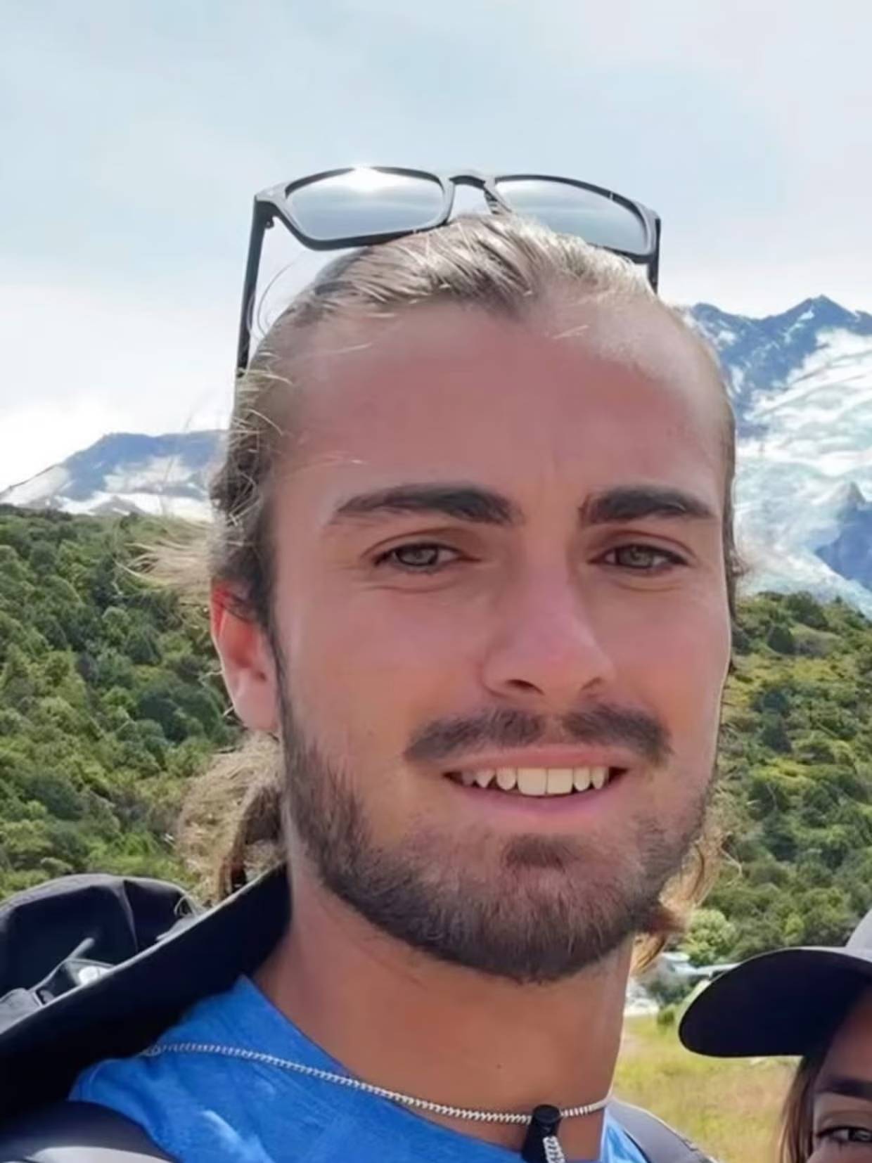 Danh tính các nạn nhân trong vụ xả súng tại Úc gây phẫn nộ: Người trẻ nhất mới 10 tuổi, ngày vui bên bãi biển trở thành thảm kịch kinh hoàng- Ảnh 5. Danh tính các nạn nhân trong vụ xả súng tại Úc gây phẫn nộ: Người trẻ nhất mới 10 tuổi, ngày vui bên bãi biển trở thành thảm kịch kinh hoàng- Ảnh 5.