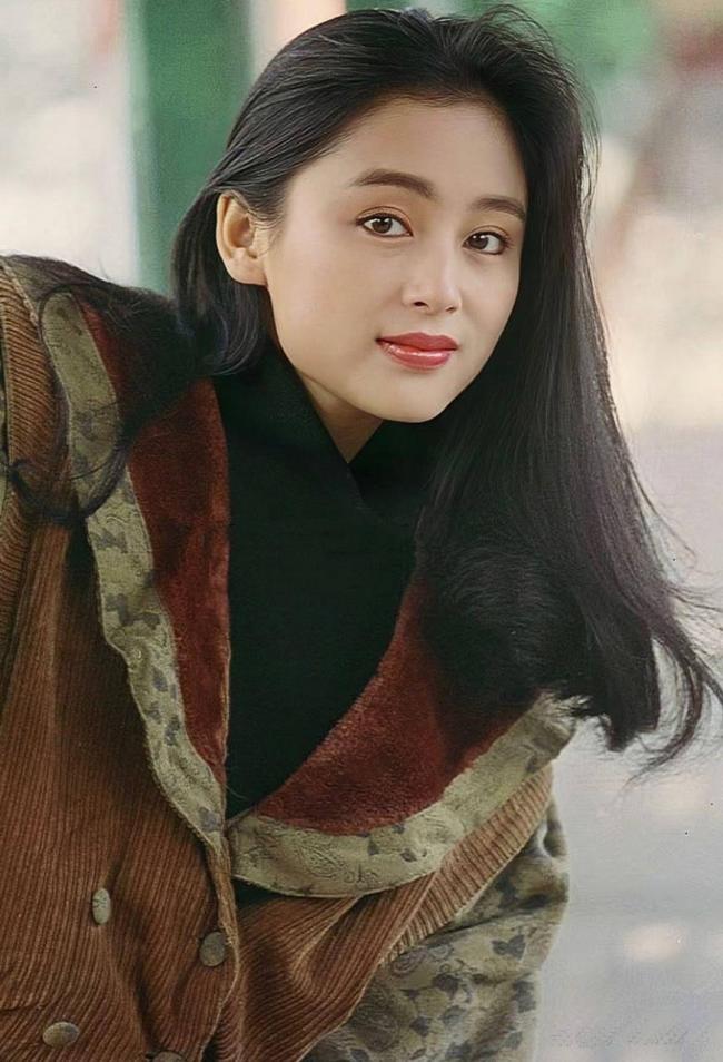 Ngắm giai nhân này mới hiểu thế nào là “phong hoa tuyệt đại”: Hiện thân của vẻ đẹp cao quý, không bao giờ tìm được người thứ 2- Ảnh 2. Ngắm giai nhân này mới hiểu thế nào là “phong hoa tuyệt đại”: Hiện thân của vẻ đẹp cao quý, không bao giờ tìm được người thứ 2- Ảnh 2.