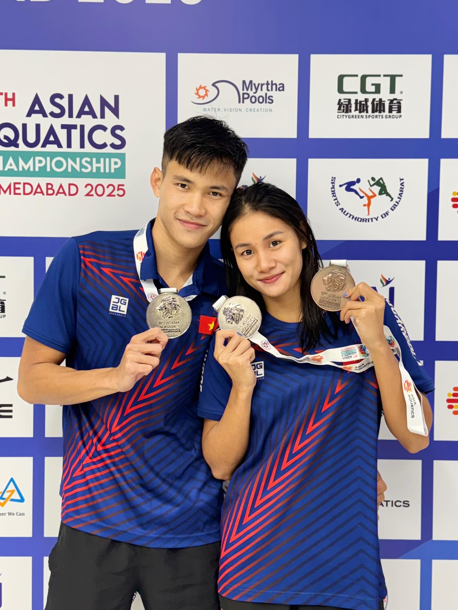 Chuyện t&igrave;nh VĐV SEA Games: Ch&agrave;ng l&agrave; "ho&agrave;ng tử ếch" thống trị Đ&ocirc;ng Nam &Aacute;, n&agrave;ng l&agrave; mỹ nữ l&agrave;ng bơi- Ảnh 4.