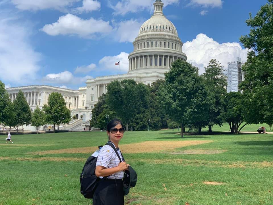 Con hỏi: Làm thế nào để kiếm thật nhiều tiền? Bà mẹ Hà Nội trả lời 1 câu quá hay, nghe mà muốn học theo!- Ảnh 1. Con hỏi: Làm thế nào để kiếm thật nhiều tiền? Bà mẹ Hà Nội trả lời 1 câu quá hay, nghe mà muốn học theo!- Ảnh 1.