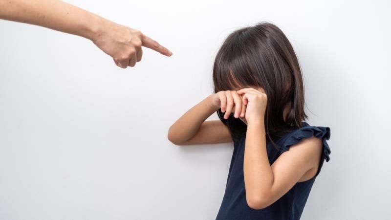 Sau khi mắng con, t&ocirc;i kh&oacute;c đến nửa đ&ecirc;m: Điều g&igrave; đằng sau những lần sụp đổ của cha mẹ?- Ảnh 2.