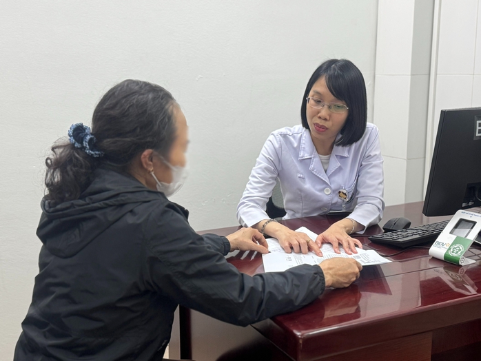 Lý “Hay quên” không còn là chuyện bình thường của người cao tuổi Bác sĩ nói về lý do người cao tuổi dễ bị lừa đảo - Ảnh 2.