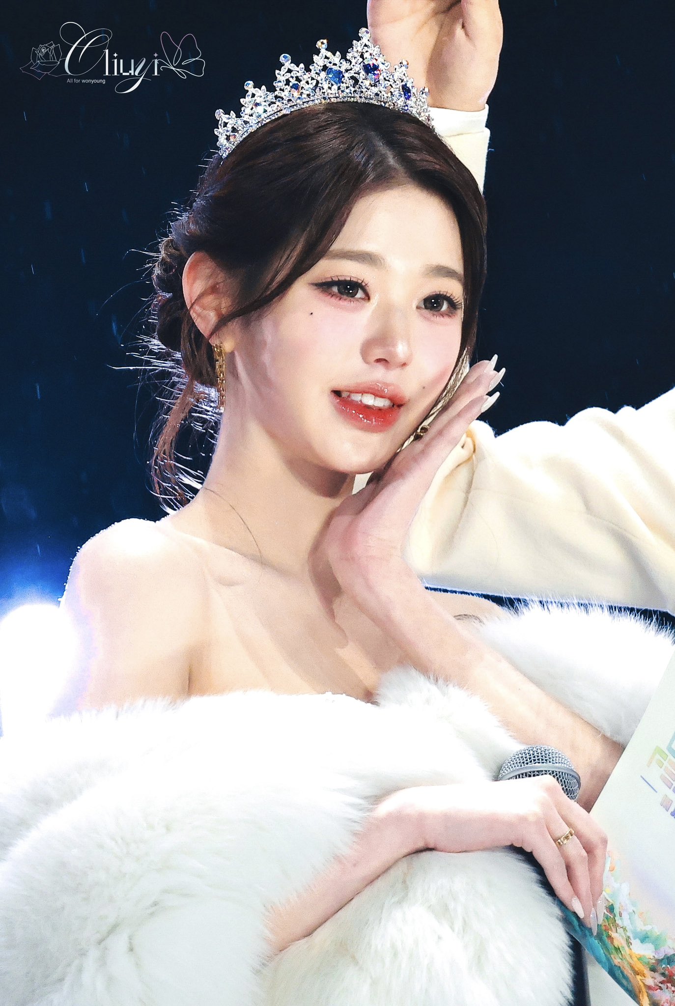 "Ụp crown" ngay cho mỹ nh&acirc;n n&agrave;y: Kh&ocirc;ng t&igrave;m được một lỗ hổng visual, c&agrave;ng ng&agrave;y c&agrave;ng đẹp l&agrave; sao!- Ảnh 7.