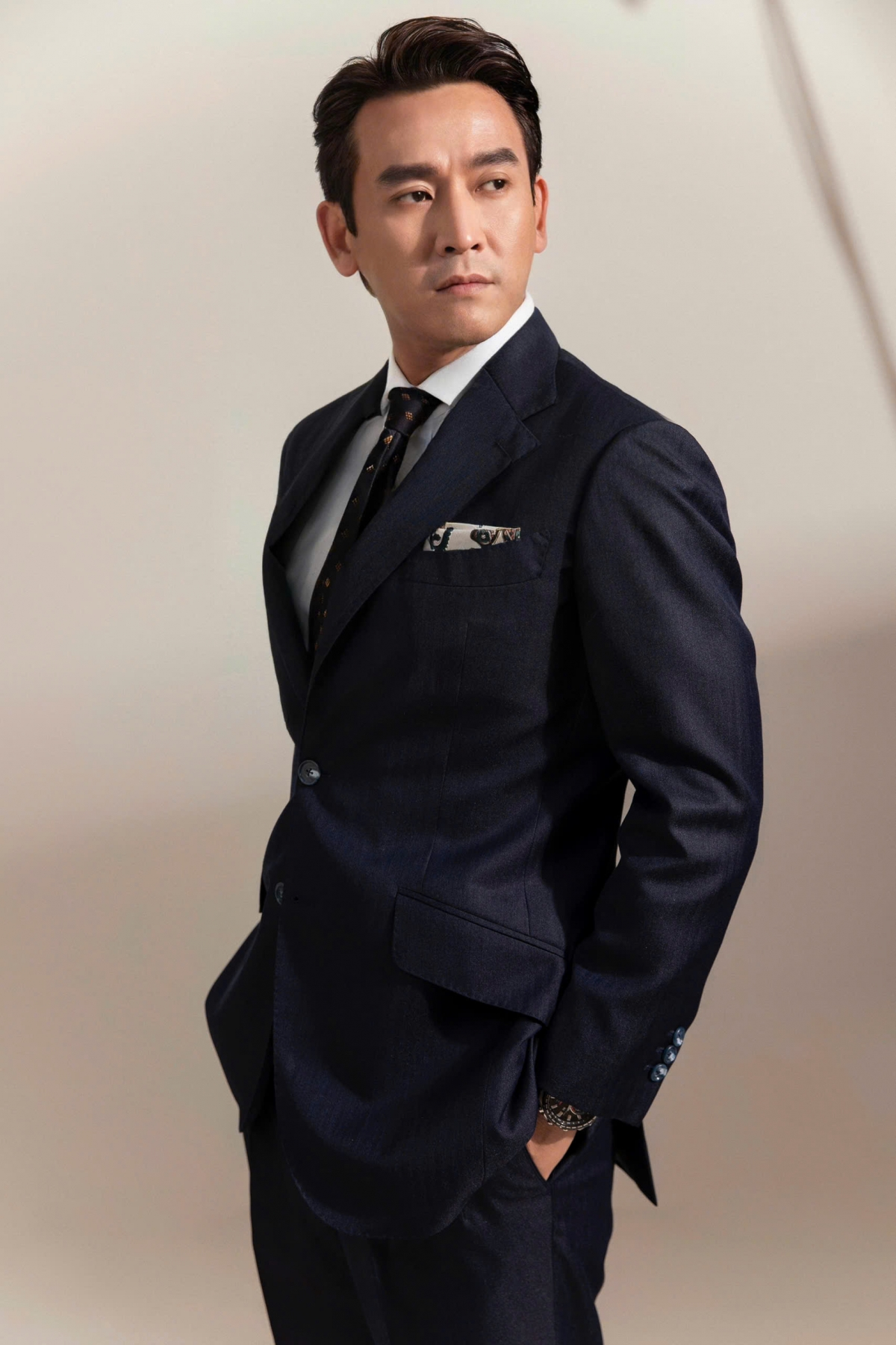 Bắt gặp cặp sao Vbiz cách nhau 16 tuổi công khai tình tứ, nhà gái đẹp ác liệt ai ngắm cũng phải mê- Ảnh 11. Bắt gặp cặp sao Vbiz cách nhau 16 tuổi công khai tình tứ, nhà gái đẹp ác liệt ai ngắm cũng phải mê- Ảnh 11.