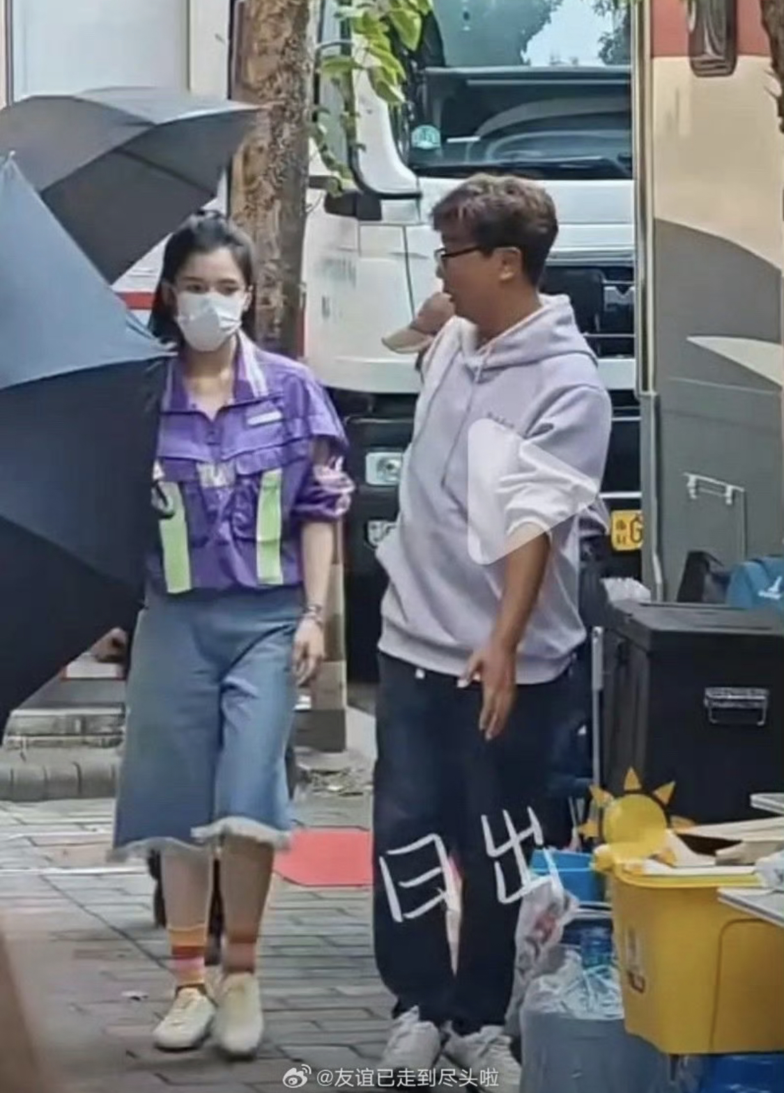 Đây chính là mỹ nhân mặc xấu nhất hiện tại, khán giả kêu gọi bỏ phim vì loạt váy áo thảm họa- Ảnh 4. Đây chính là mỹ nhân mặc xấu nhất hiện tại, khán giả kêu gọi bỏ phim vì loạt váy áo thảm họa- Ảnh 4.