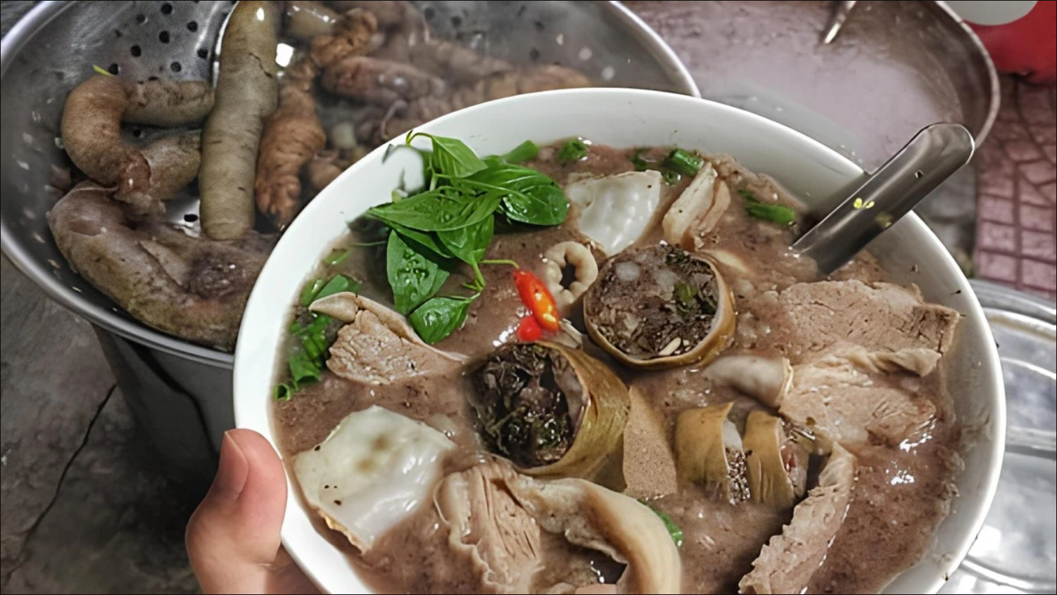 Vượt qua cháo gà, món ăn chỉ từ 30.000 đồng/phần này mới là đại diện Việt lọt top 6 ngon nhất châu Á- Ảnh 1. Vượt qua cháo gà, món ăn chỉ từ 30.000 đồng/phần này mới là đại diện Việt lọt top 6 ngon nhất châu Á- Ảnh 1.